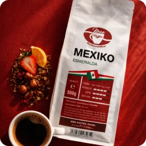 Mexiko Kaffee Esmeralda von MEE KAFFEE mit Tasse Kaffee sowie Früchten und Nüssen als Aromendarstellung